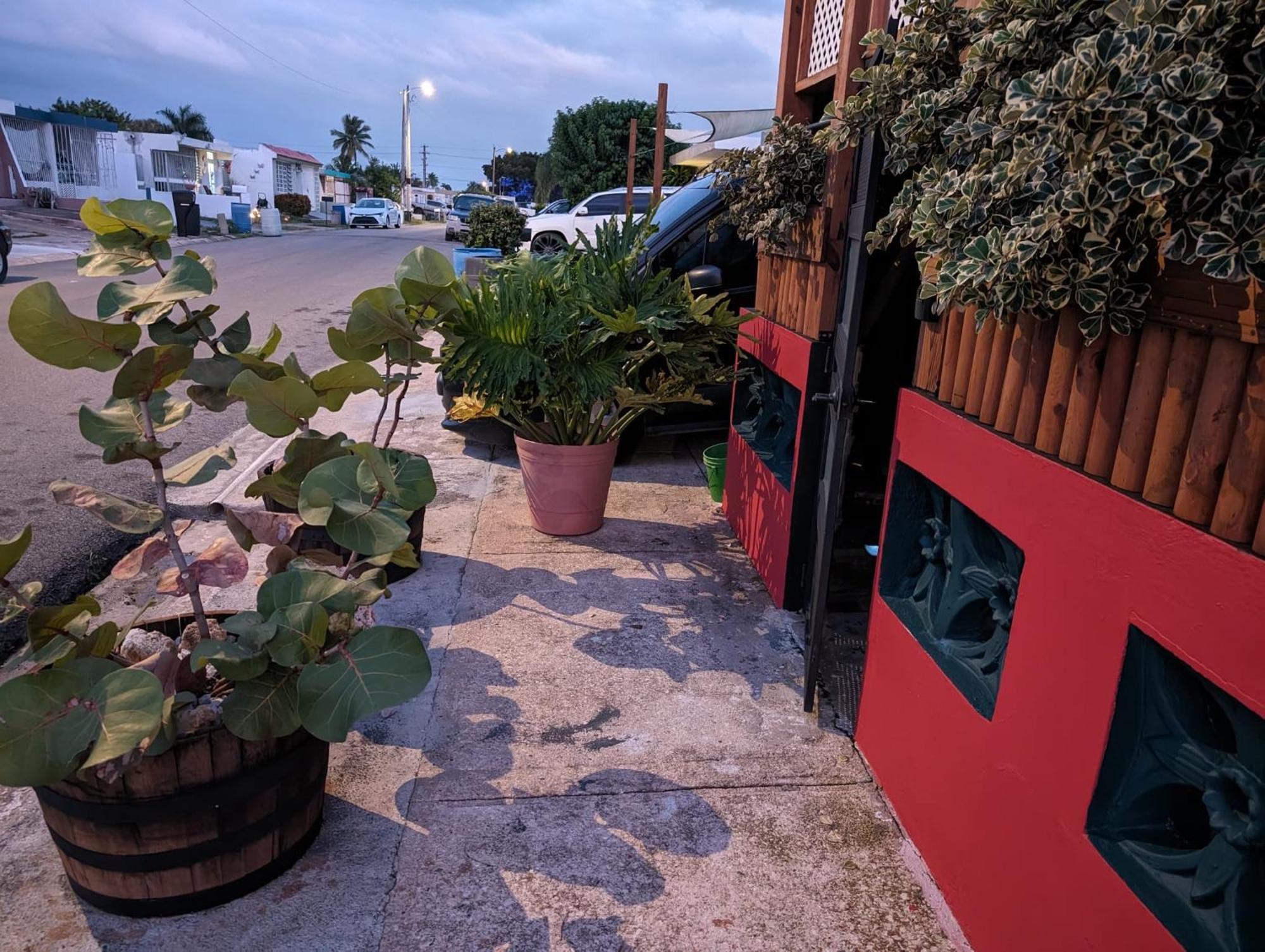 Moon'S Place Toa Baja Exterior foto